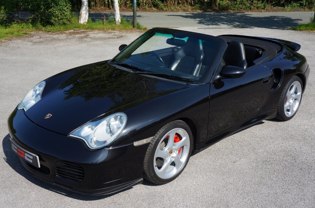 PORSCHE 911 TURBO