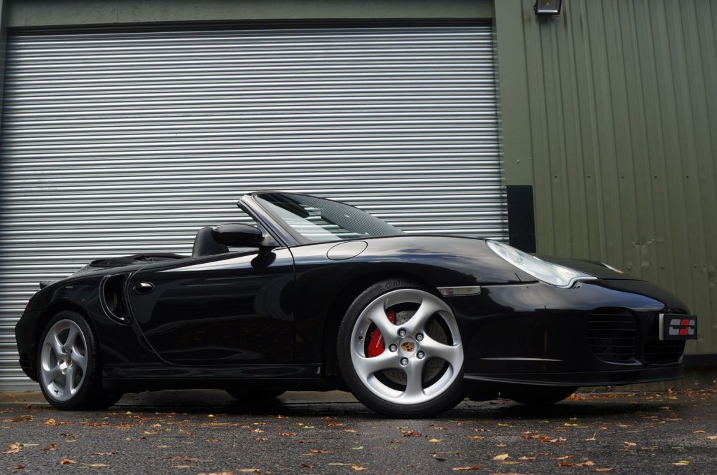 PORSCHE 911 TURBO