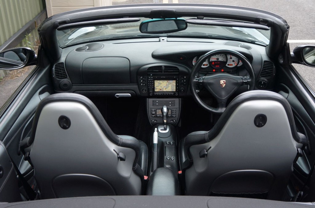 PORSCHE 911 TURBO