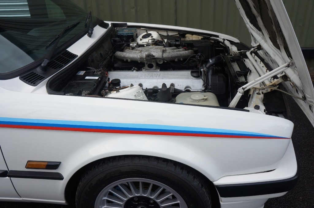 BMW 3 SERIES