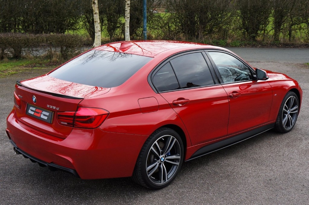 BMW 3 SERIES