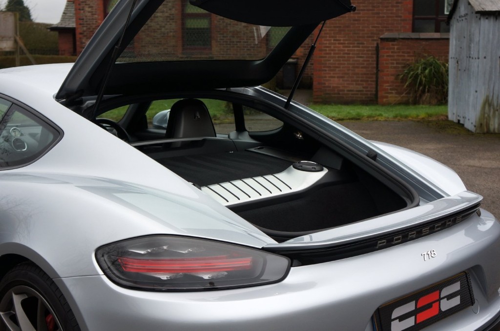 PORSCHE CAYMAN
