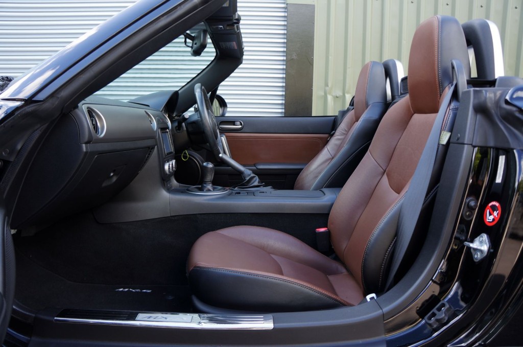 MAZDA MX-5