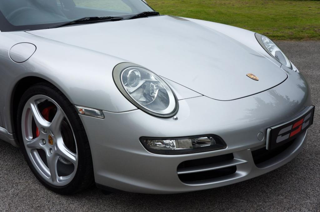 PORSCHE 911 MK 997