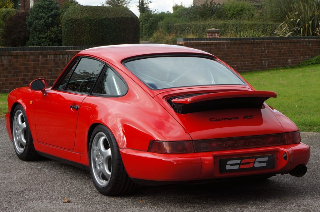 PORSCHE 911