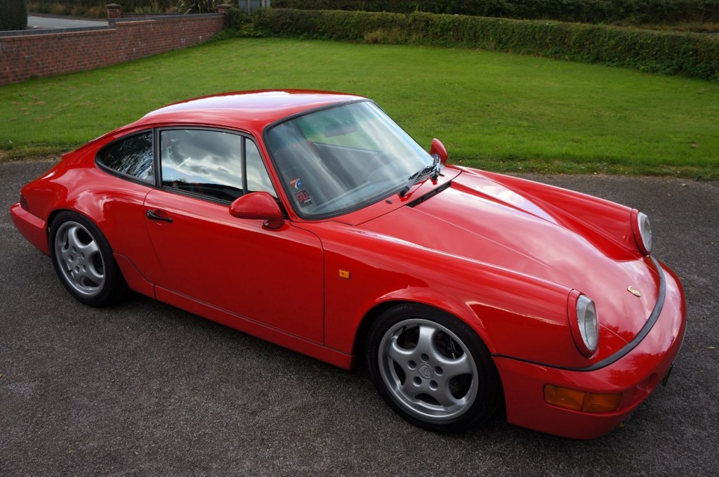 PORSCHE 911