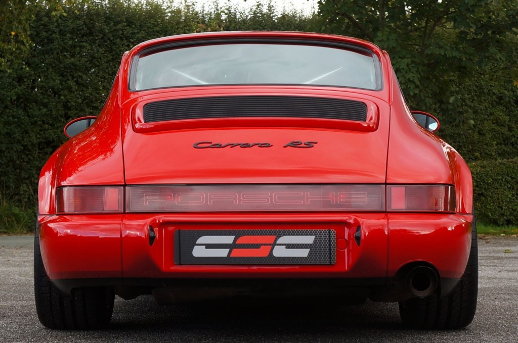 PORSCHE 911