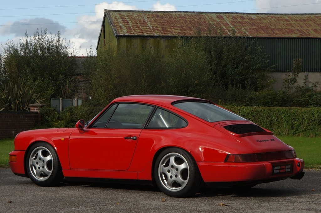PORSCHE 911