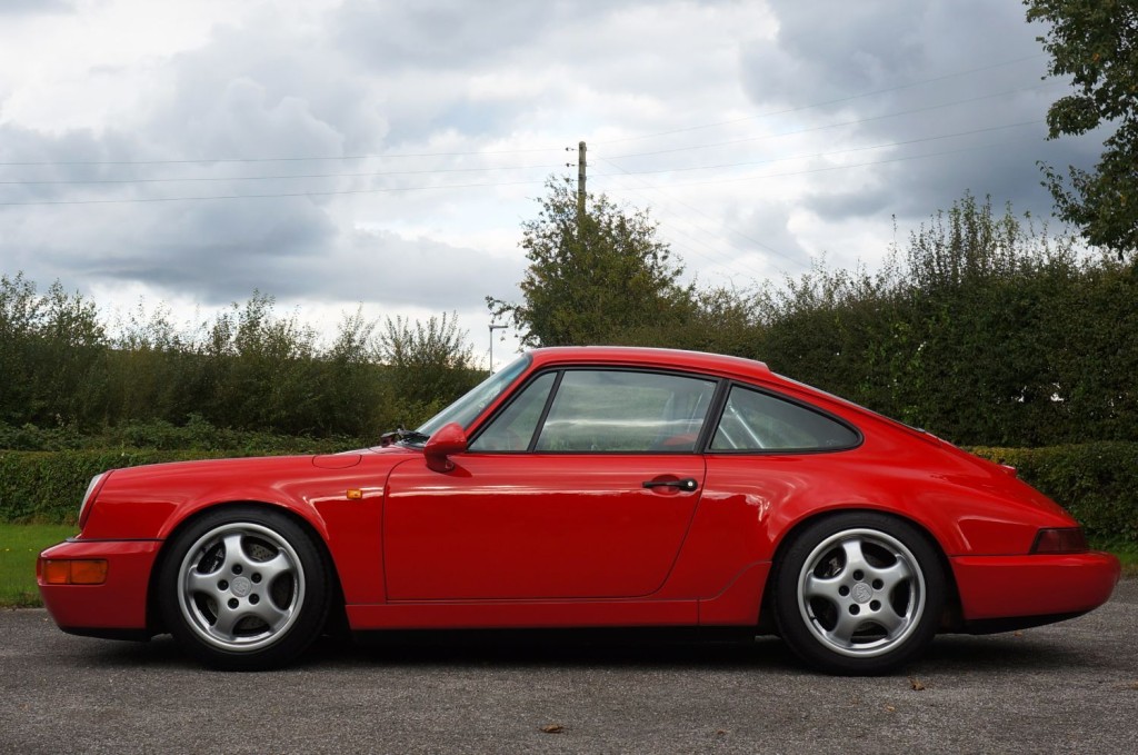 PORSCHE 911