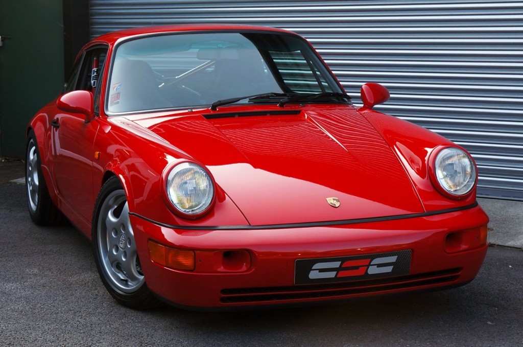 PORSCHE 911