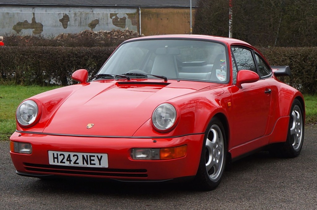 PORSCHE 911