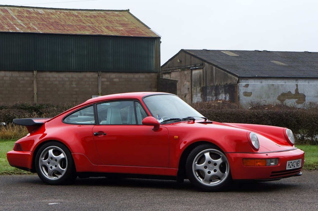 PORSCHE 911