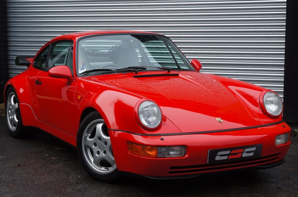 PORSCHE 911