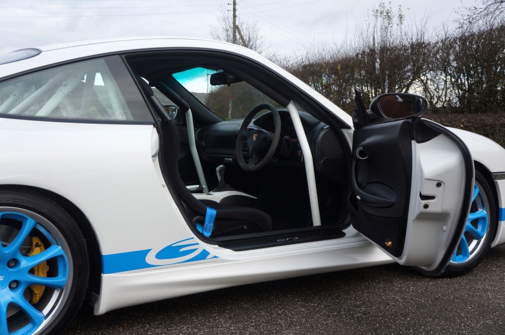 PORSCHE 911 MK 996