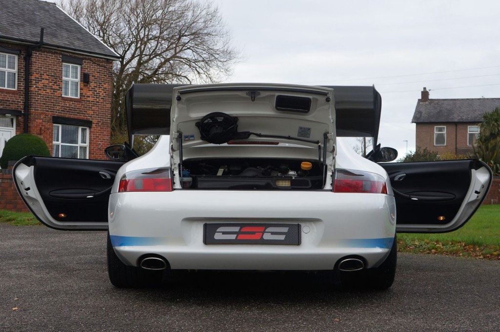 PORSCHE 911 MK 996