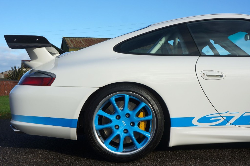 PORSCHE 911 MK 996