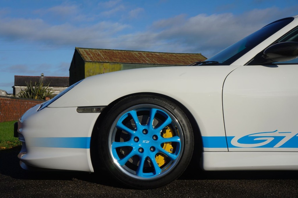 PORSCHE 911 MK 996