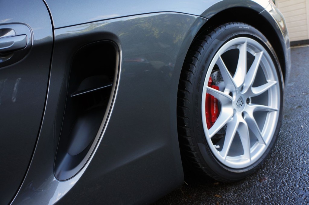 PORSCHE CAYMAN