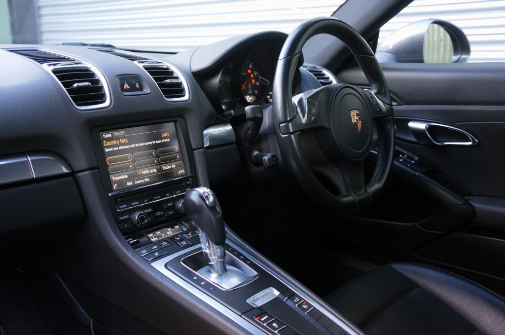 PORSCHE CAYMAN