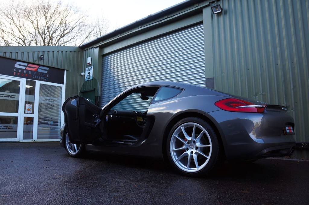 PORSCHE CAYMAN
