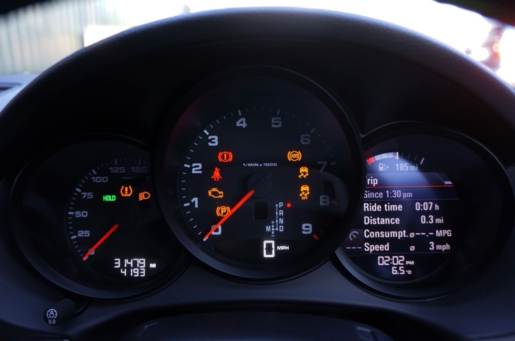 PORSCHE CAYMAN