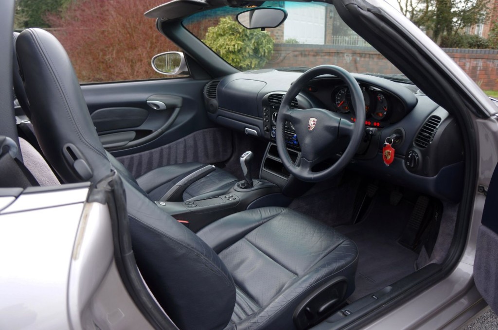 PORSCHE BOXSTER
