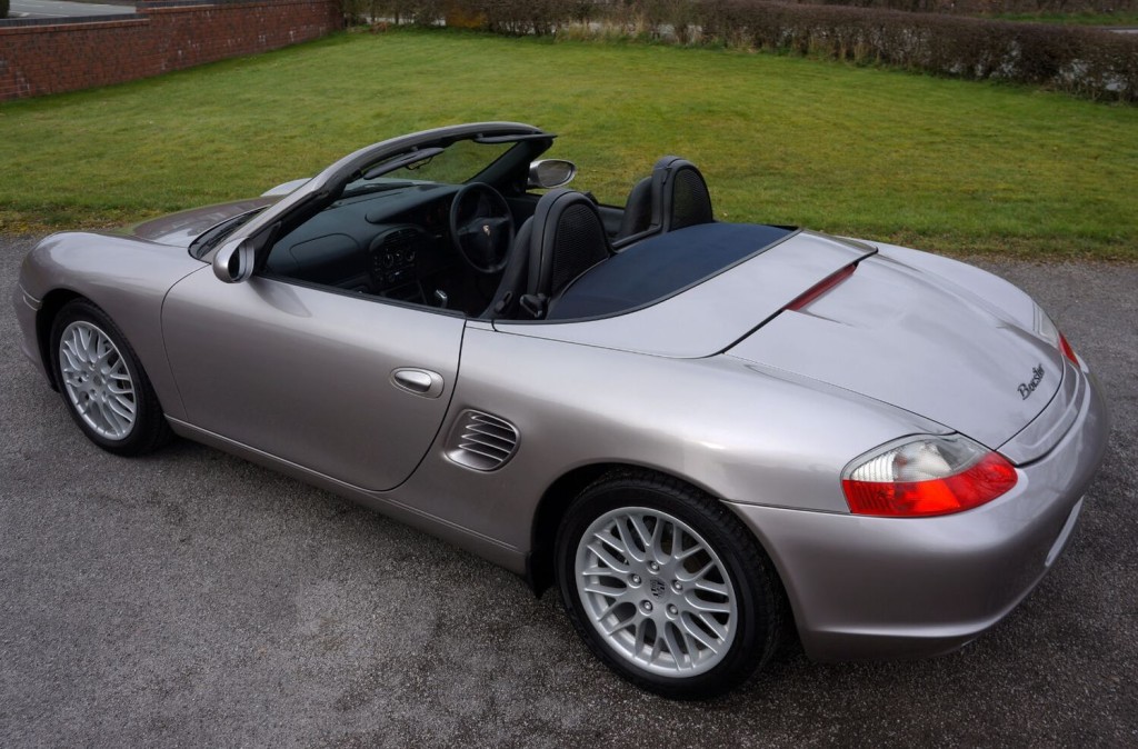 PORSCHE BOXSTER