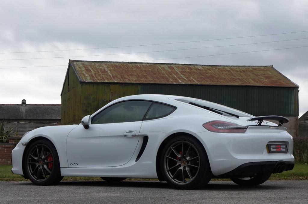 PORSCHE CAYMAN