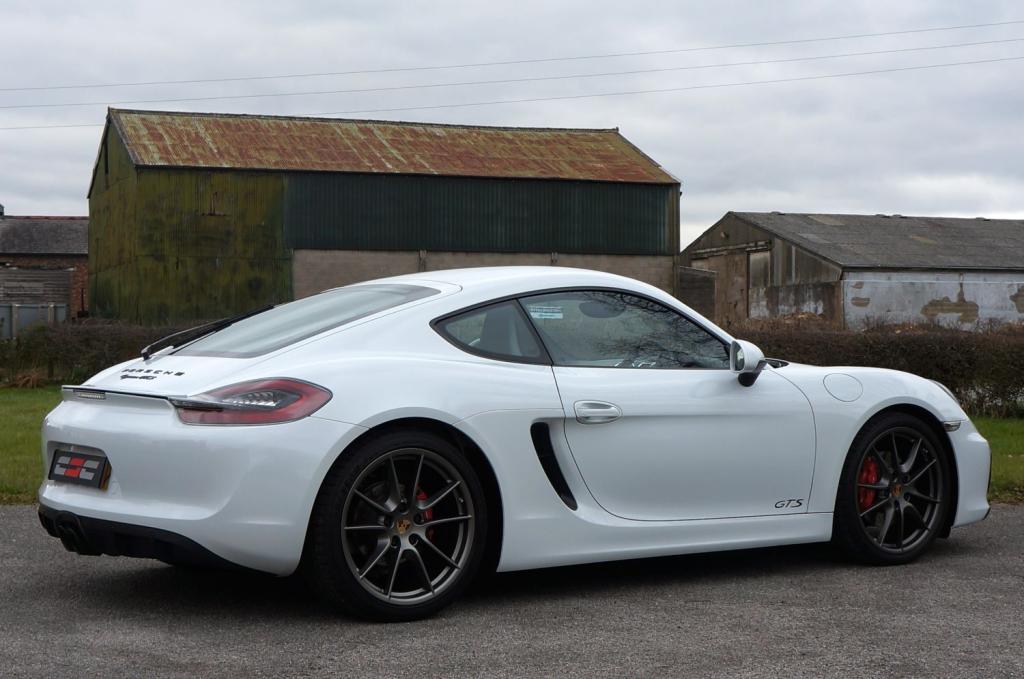 PORSCHE CAYMAN