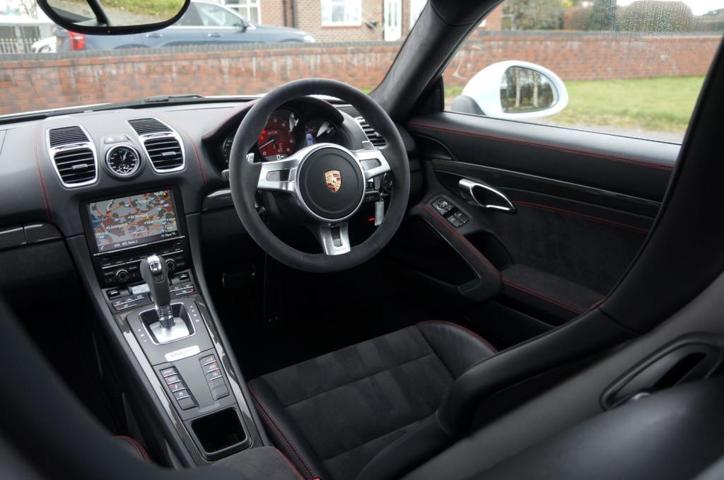 PORSCHE CAYMAN
