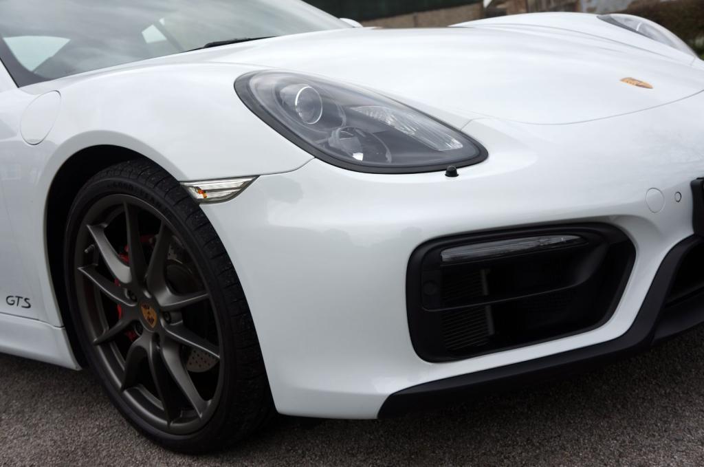PORSCHE CAYMAN