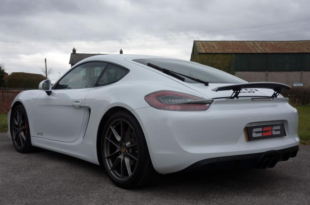 PORSCHE CAYMAN