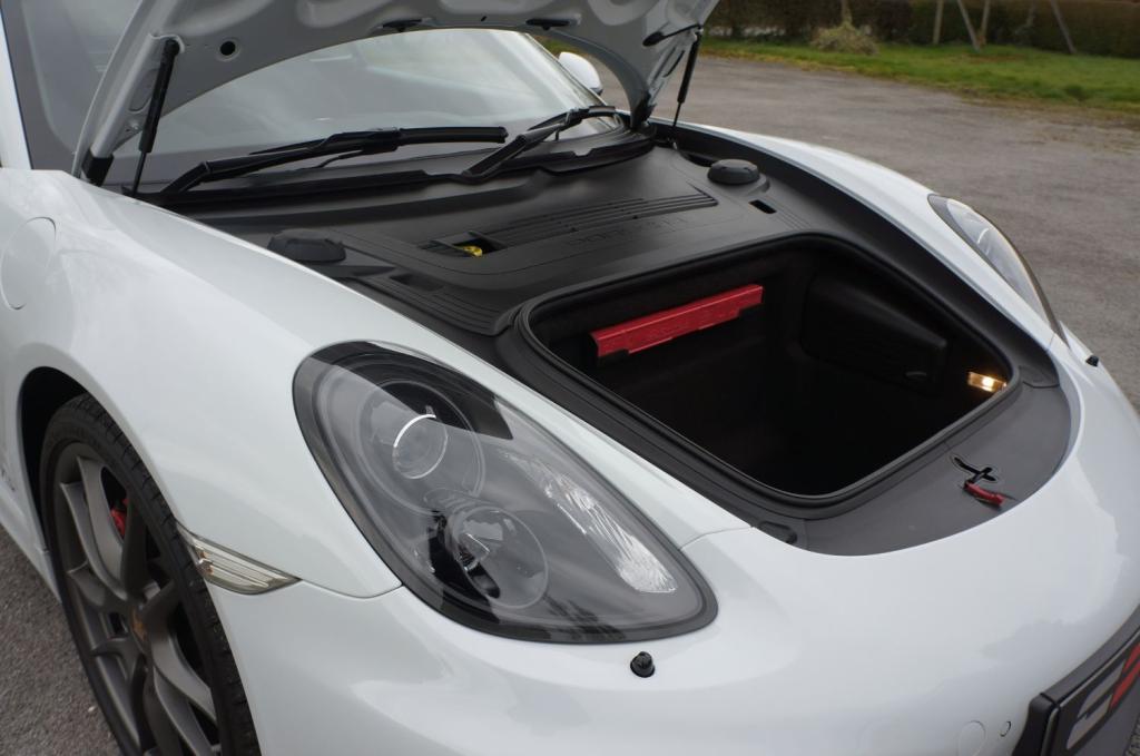 PORSCHE CAYMAN