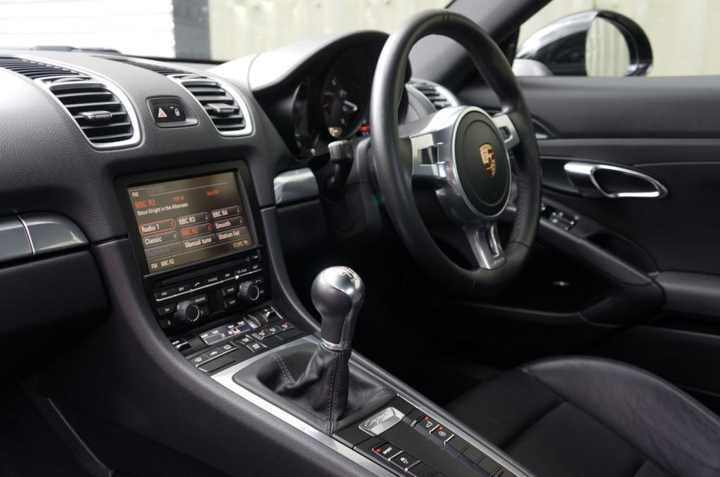 PORSCHE CAYMAN
