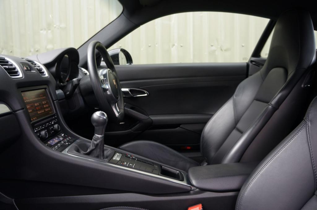 PORSCHE CAYMAN