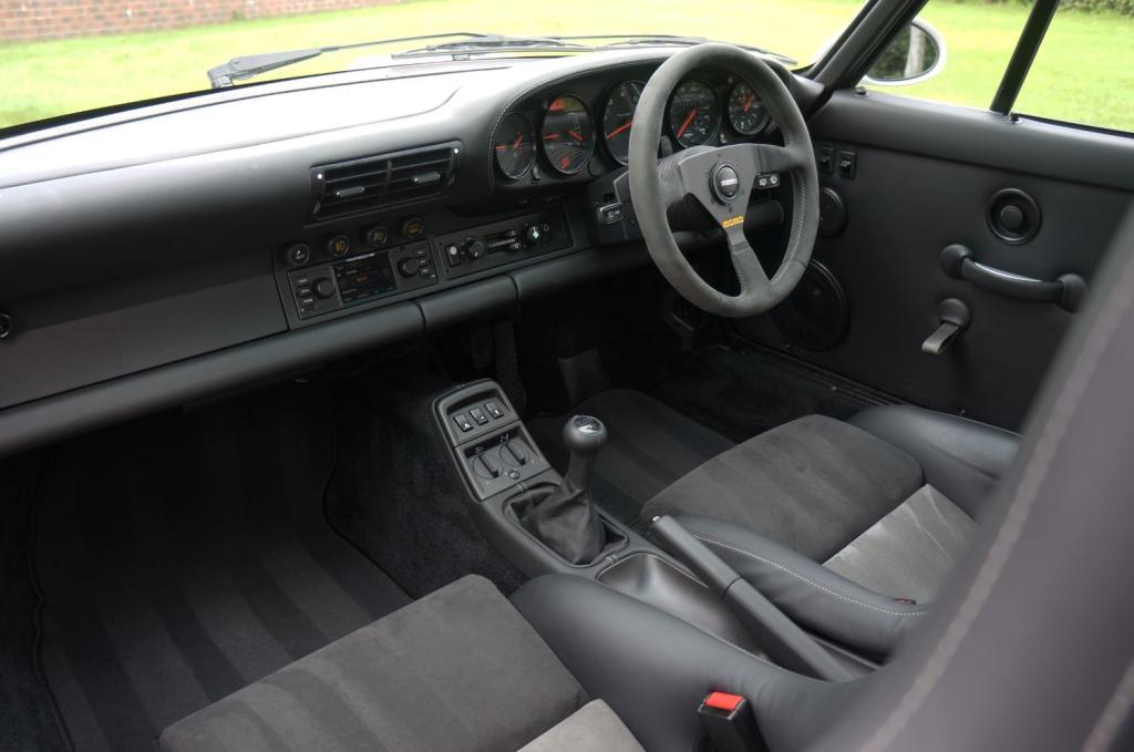 PORSCHE 911 CLASSIC