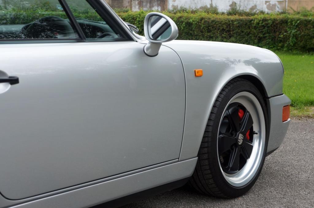 PORSCHE 911 CLASSIC