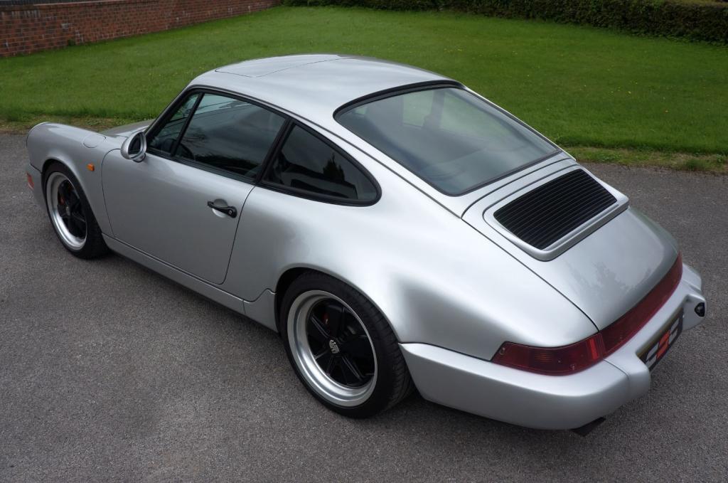 PORSCHE 911 CLASSIC
