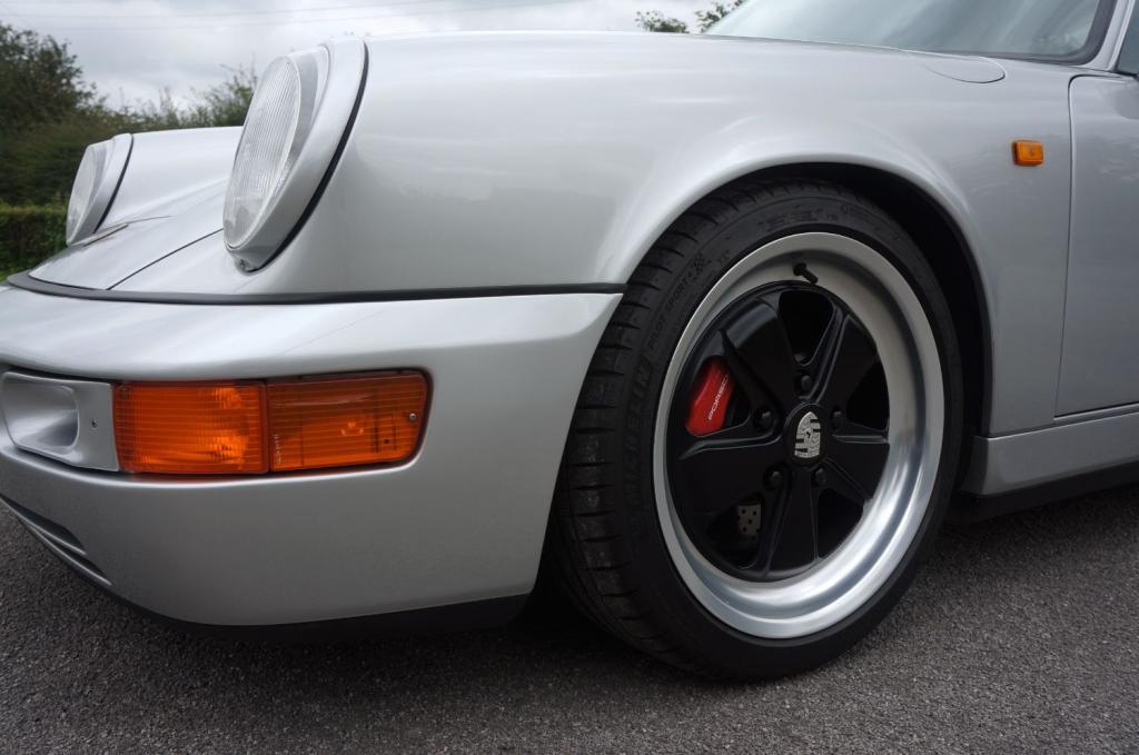 PORSCHE 911 CLASSIC
