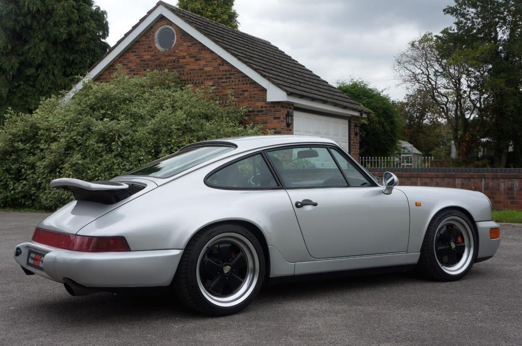 PORSCHE 911 CLASSIC