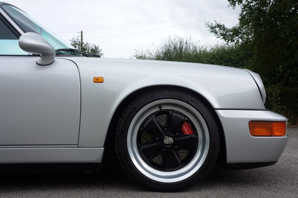 PORSCHE 911 CLASSIC