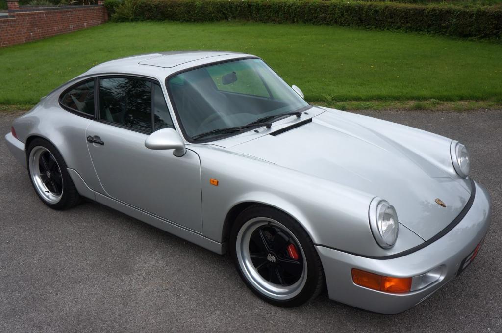 PORSCHE 911 CLASSIC