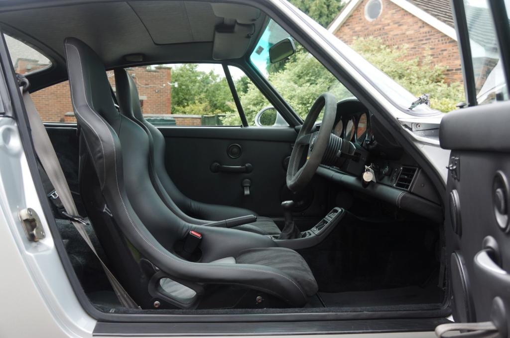 PORSCHE 911 CLASSIC