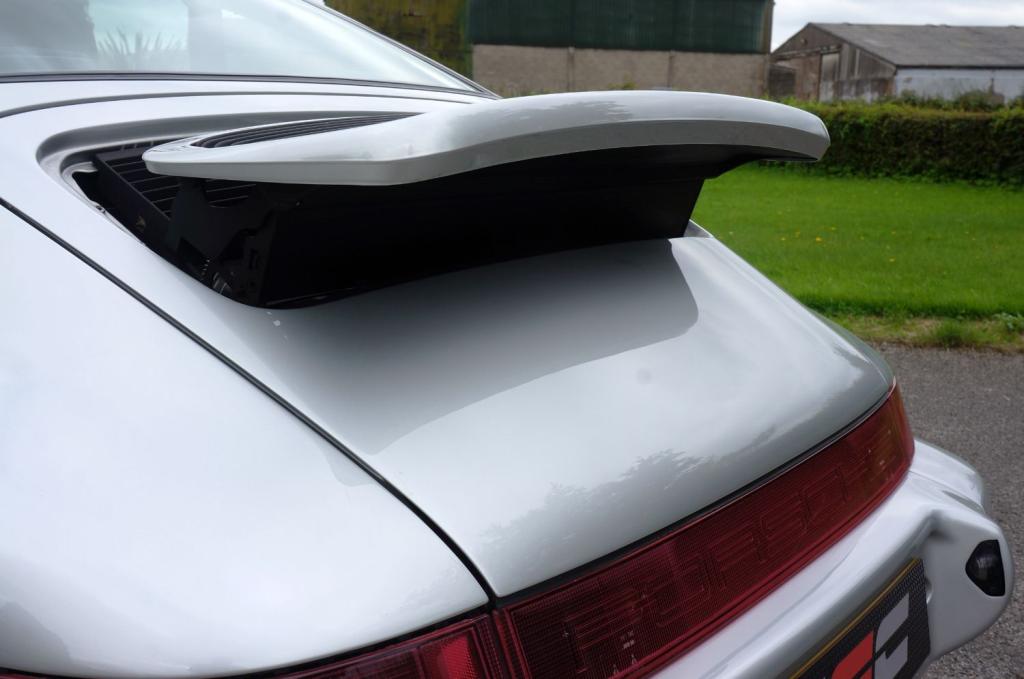 PORSCHE 911 CLASSIC