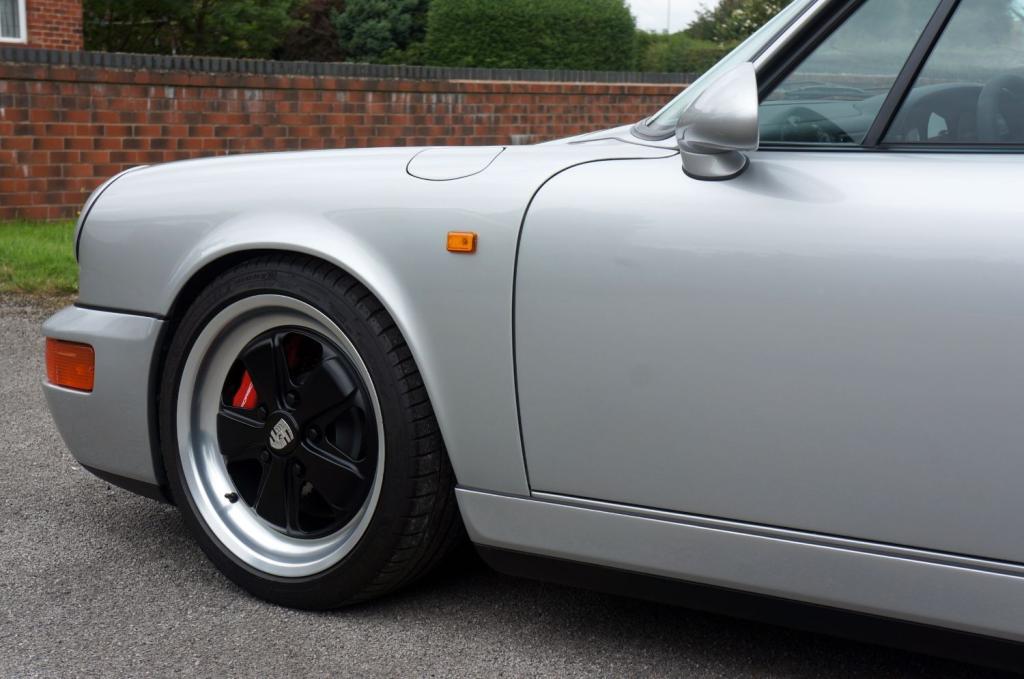 PORSCHE 911 CLASSIC