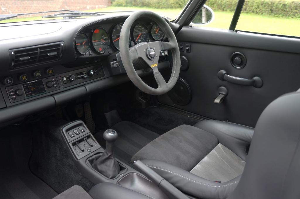 PORSCHE 911 CLASSIC
