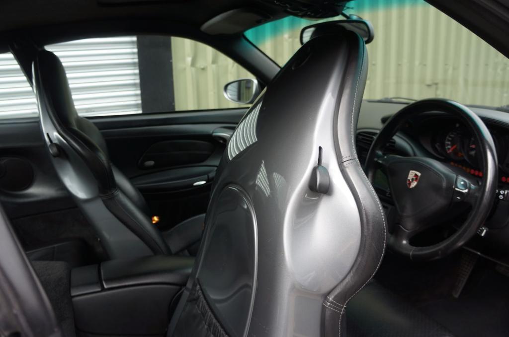 PORSCHE 911 MK 996
