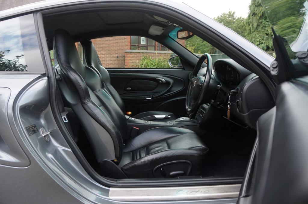 PORSCHE 911 MK 996