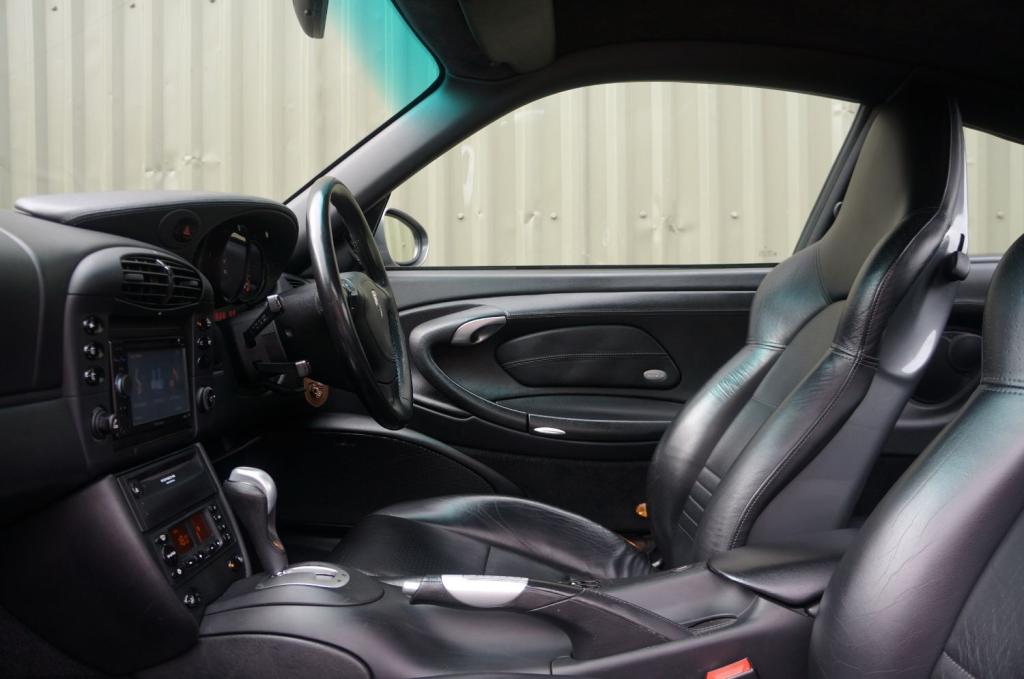 PORSCHE 911 MK 996