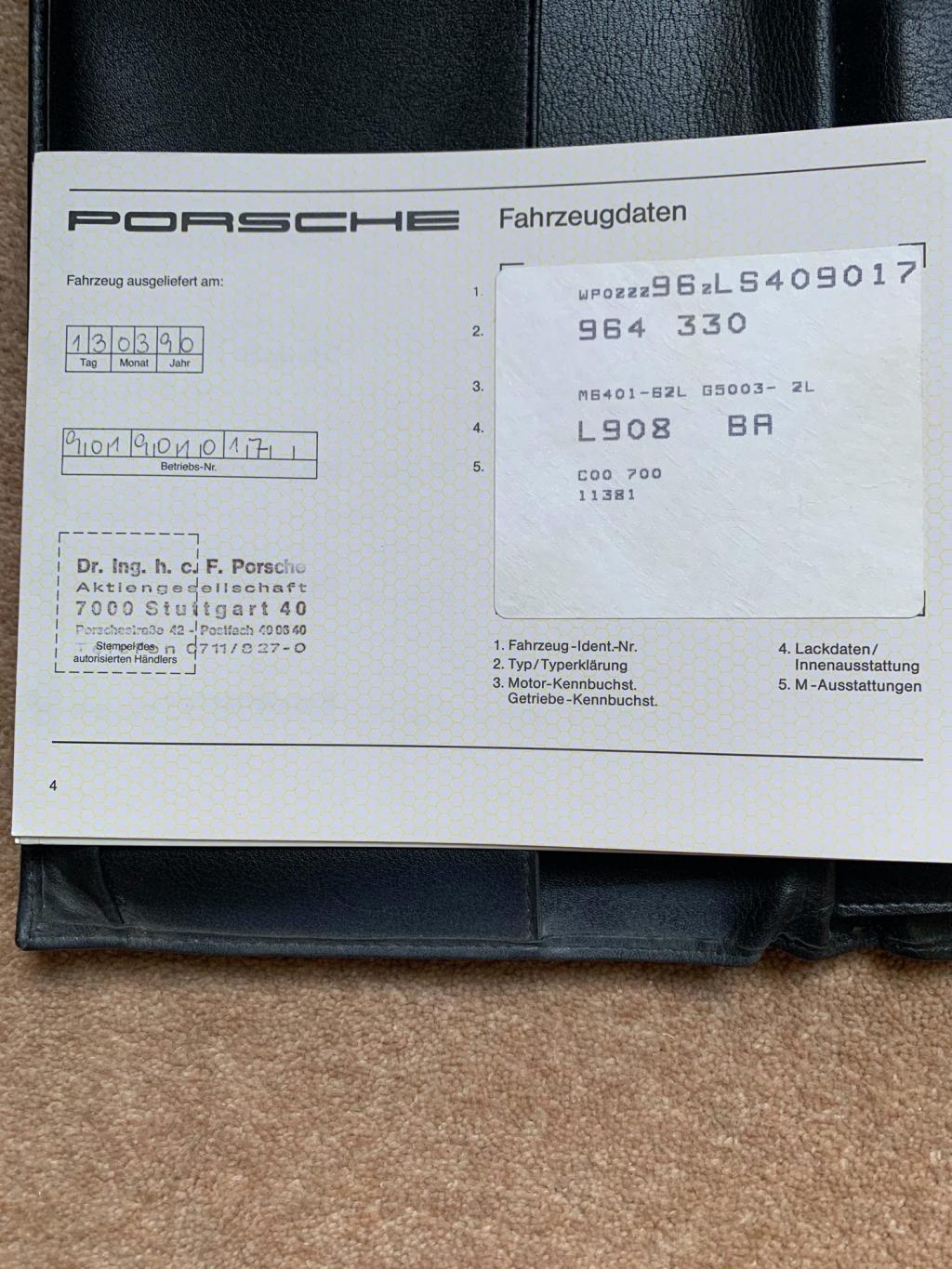 PORSCHE 911
